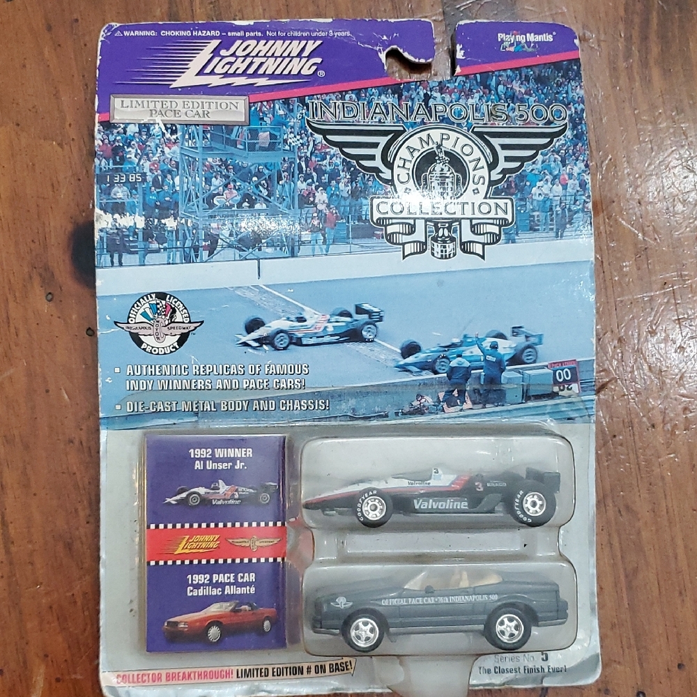 Johnny Lightning Indianapolis 500 Die-Cast Car Set - Black and Purple